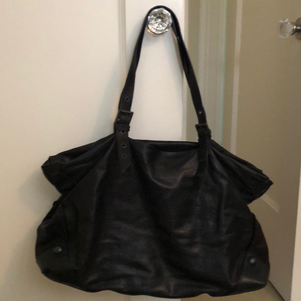 Strenesse black shoulder bag